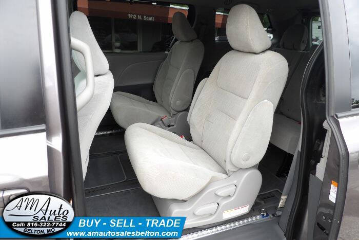 2020 Toyota Sienna LE 7-Passenger