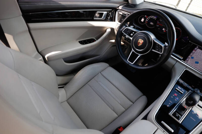 2020 Porsche Panamera
