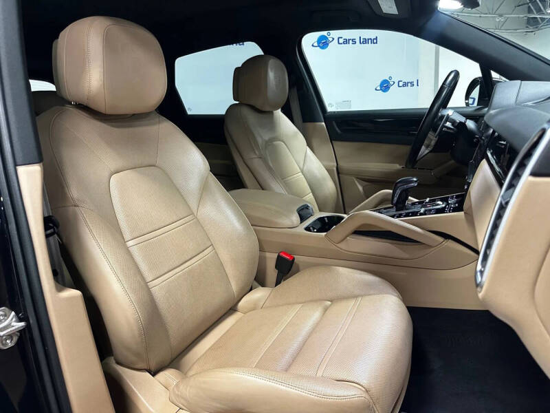 2022 Porsche Cayenne