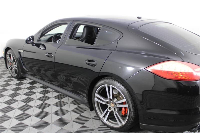 2013 Porsche Panamera GTS