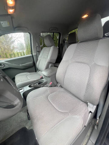 2012 Nissan Frontier S