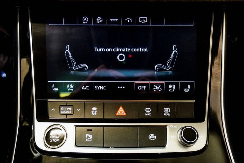 2022 Audi Q8 quattro Premium Plus 55 TFSI