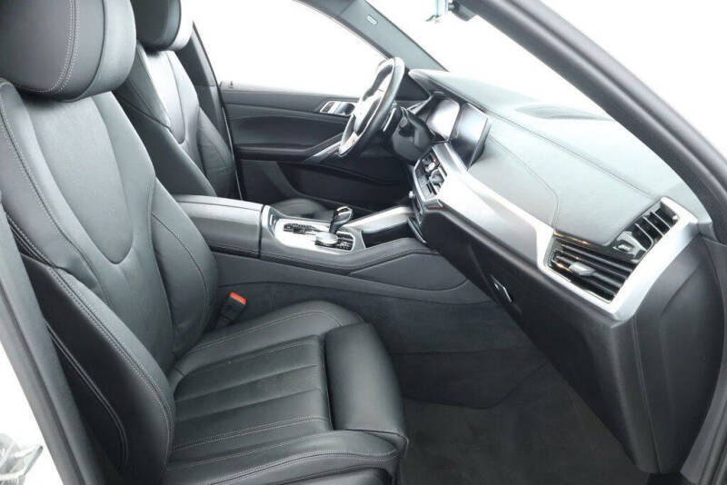 2022 BMW X6 xDrive40i