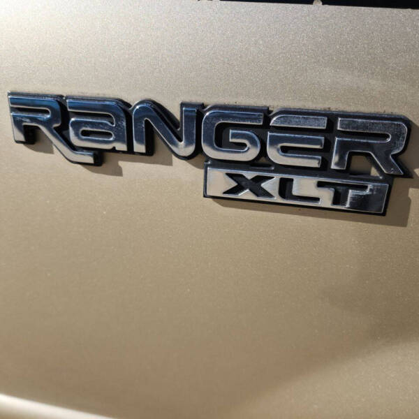 2002 Ford Ranger XLT photo 6