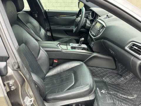 2015 Maserati Ghibli