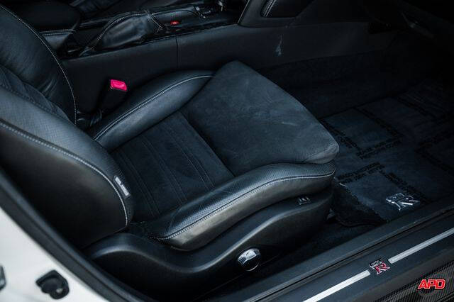 2014 Nissan GT-R Premium