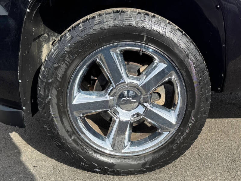 2011 Chevrolet Avalanche LTZ