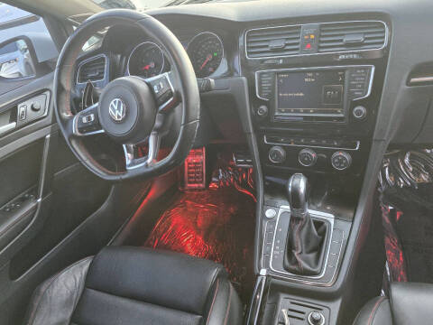 2017 Volkswagen Golf GTI SE