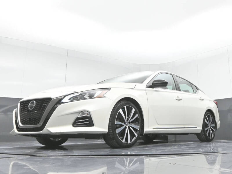 2020 Nissan Altima 2.0 SR