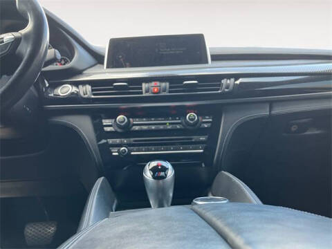 2015 BMW X6 M