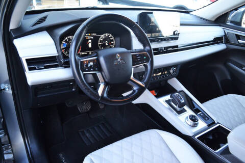 2022 Mitsubishi Outlander SEL