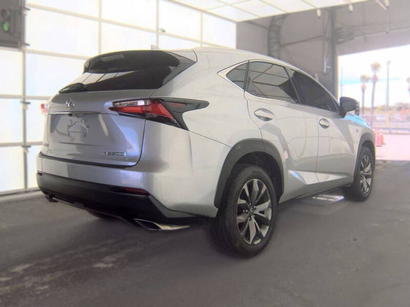 2017 Lexus NX 200t
