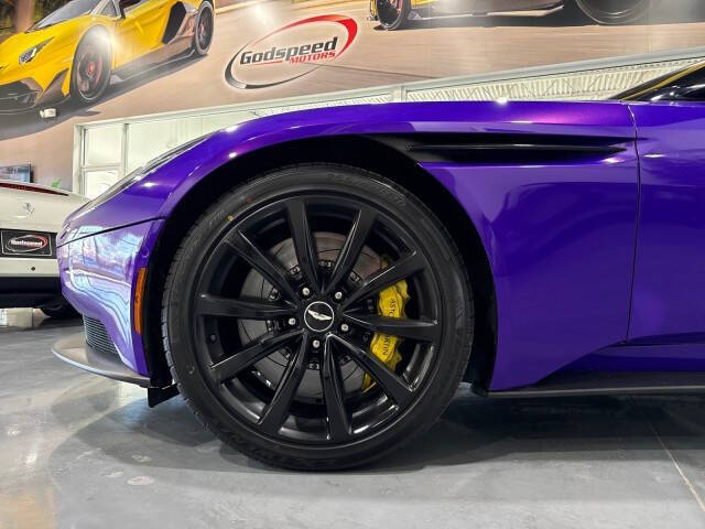 2019 Aston Martin DB11 Volante