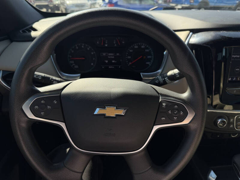 2023 Chevrolet Traverse LS