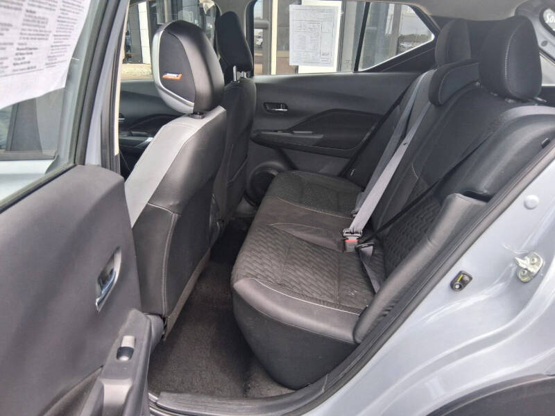 2021 Nissan Kicks SV