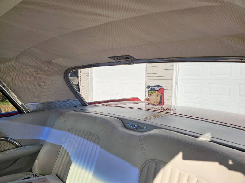 1961 Ford Thunderbird