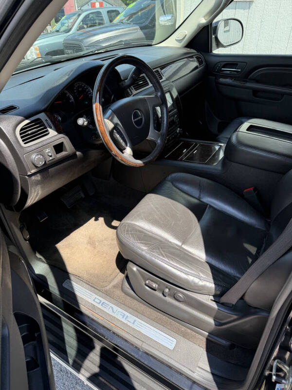 2011 GMC Yukon Denali