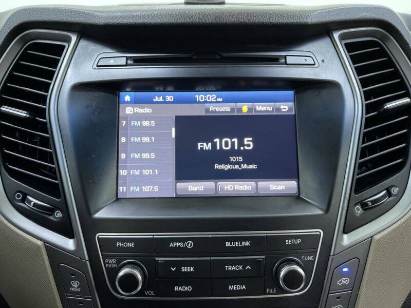 2017 Hyundai Santa Fe SE