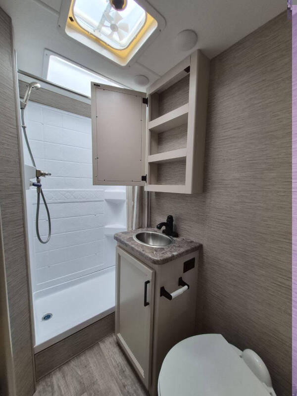 2023 Thor Motor Coach Chateau 22E
