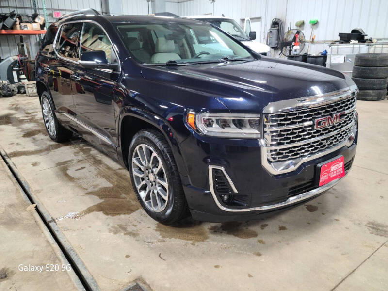 2021 GMC Acadia Denali's photo