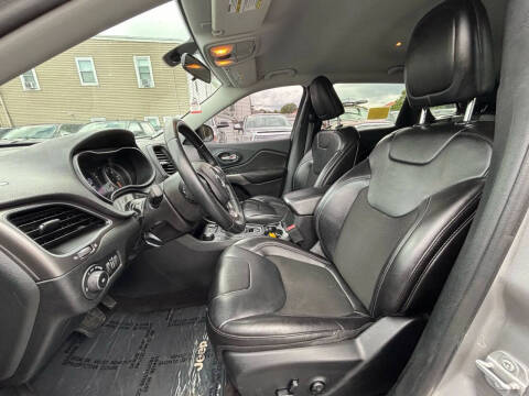 2019 Jeep Cherokee Latitude Plus