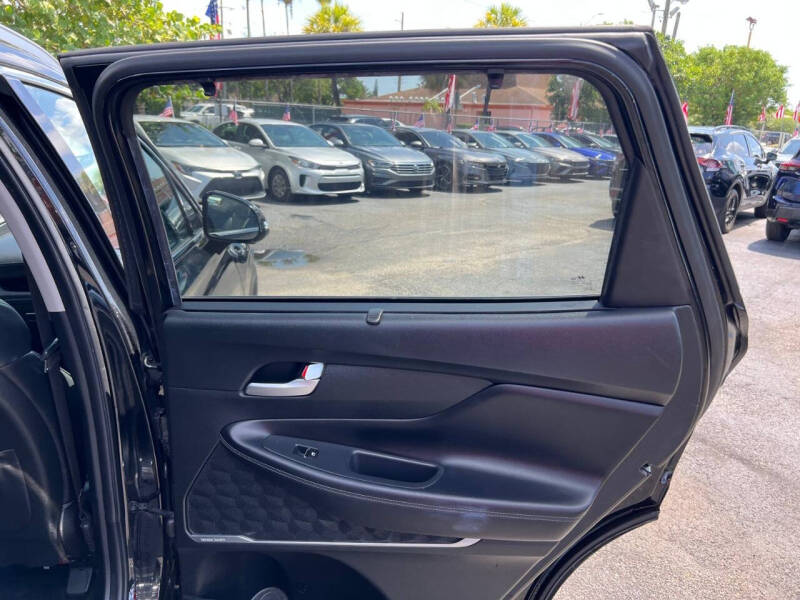 2022 Hyundai Santa Fe SEL