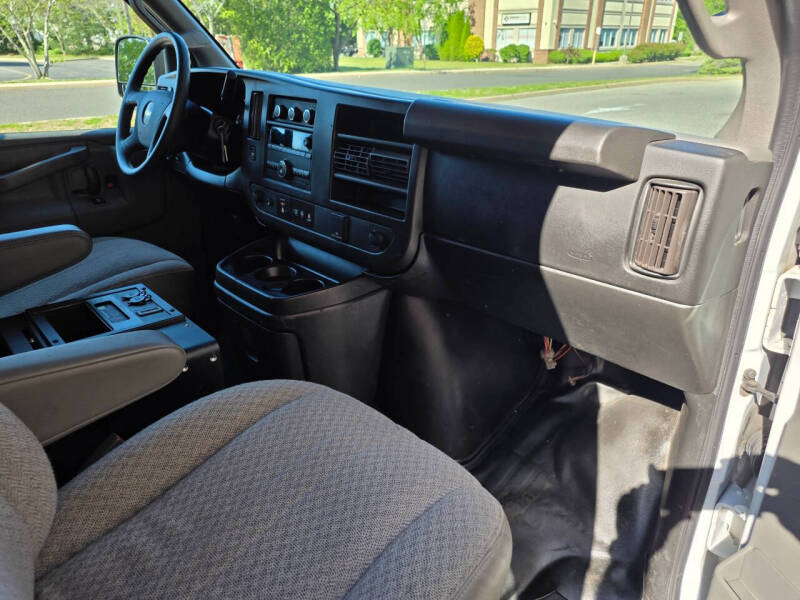 2018 Chevrolet Express 2500