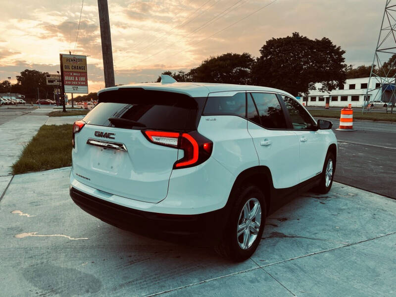 2022 GMC Terrain SLE