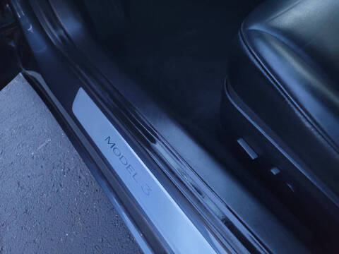 2019 Tesla Model 3 Standard Range Plus