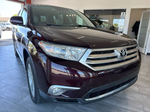 2013 Toyota Highlander for sale at Evolution Autos in Whiteland IN