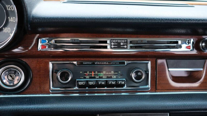 1973 Mercedes-Benz 280-Class