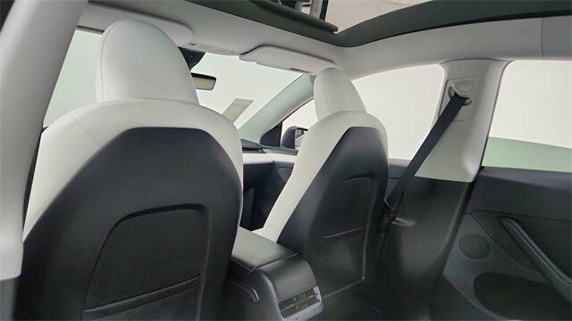 2024 Tesla Model Y Performance