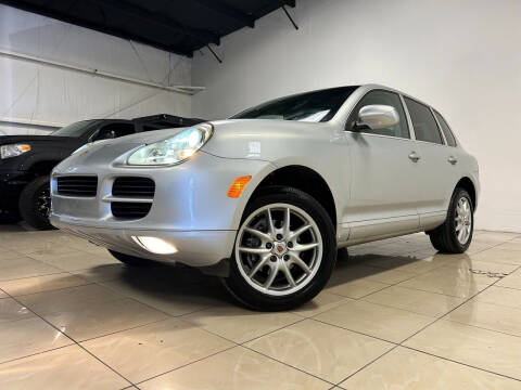 2005 Porsche Cayenne for sale at ROADSTERS AUTO in Houston TX