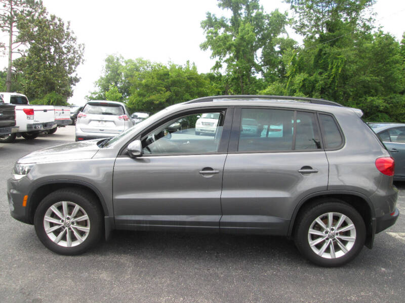 2015 Volkswagen Tiguan SE photo 9