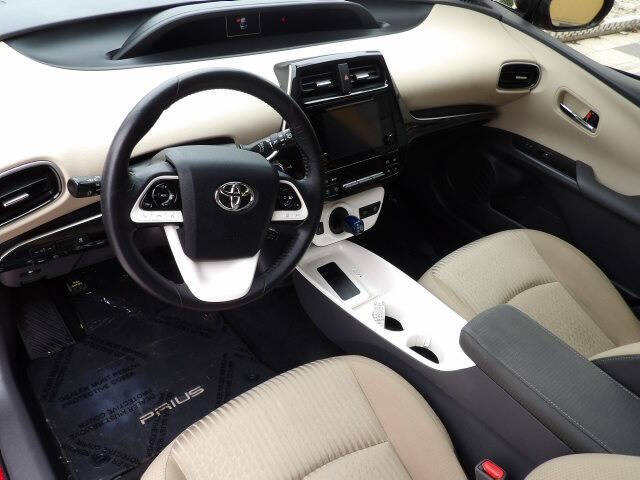 2016 Toyota Prius Three