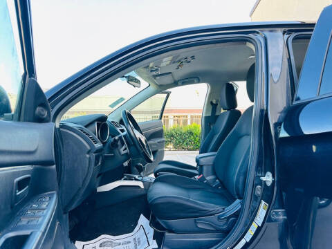 2013 Mitsubishi Outlander Sport ES