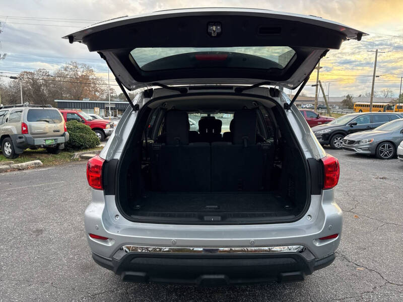 2019 Nissan Pathfinder SV