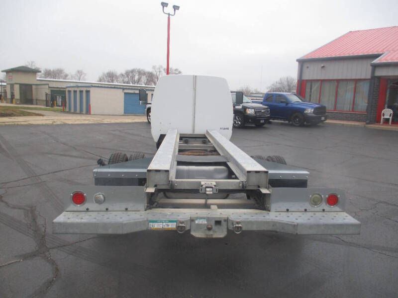 2011 Ford E-Series E-450 SD