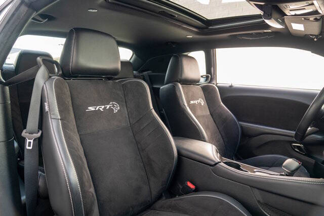 2019 Dodge Challenger 34