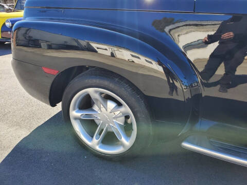 2004 Chevrolet SSR LS