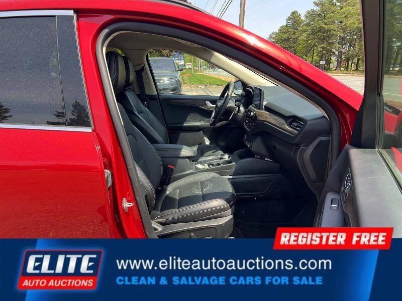 2020 Ford Escape Hybrid Titanium