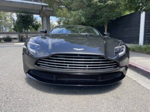 2017 Aston Martin DB11