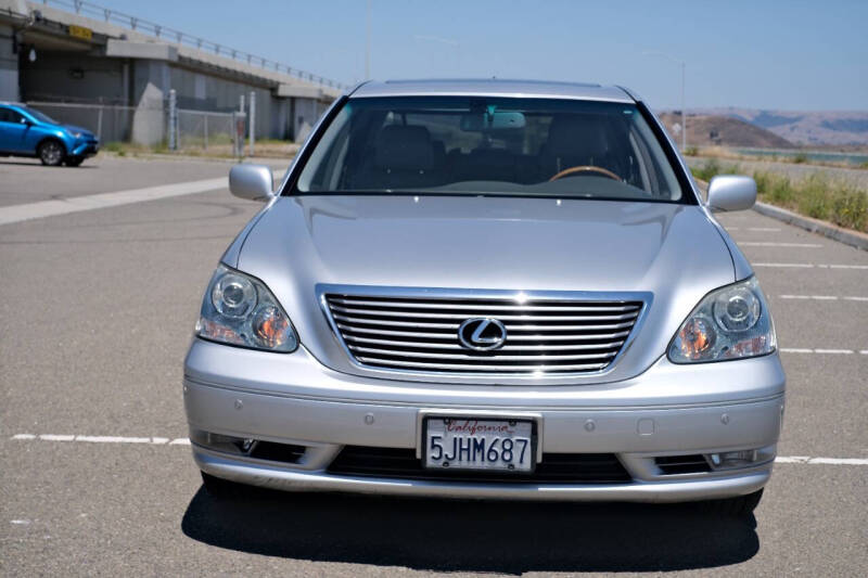 2004 Lexus LS 430
