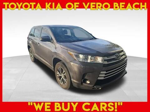 2018 Toyota Highlander for sale at PHIL SMITH AUTOMOTIVE GROUP - Toyota Kia of Vero Beach in Vero Beach FL