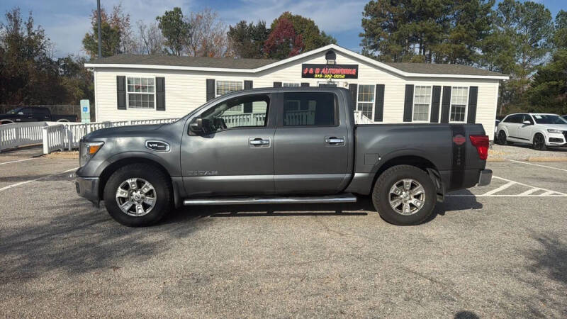 2017 Nissan Titan