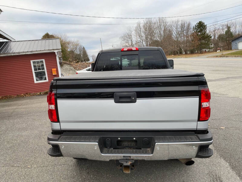 2017 GMC Sierra 2500HD SLE photo 6