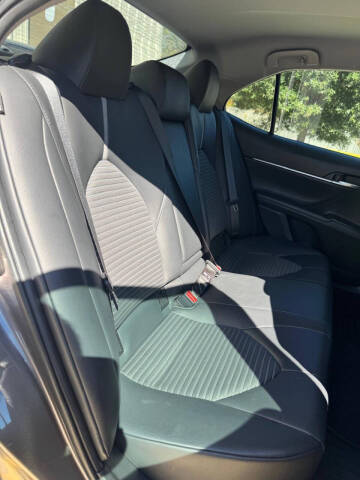 2018 Toyota Camry SE