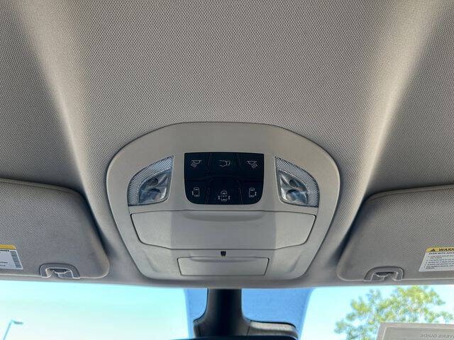 2024 Chrysler Pacifica Plug-In Hybrid Select