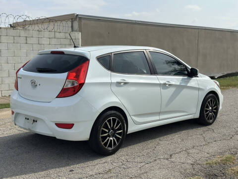 2012 Hyundai Accent GS