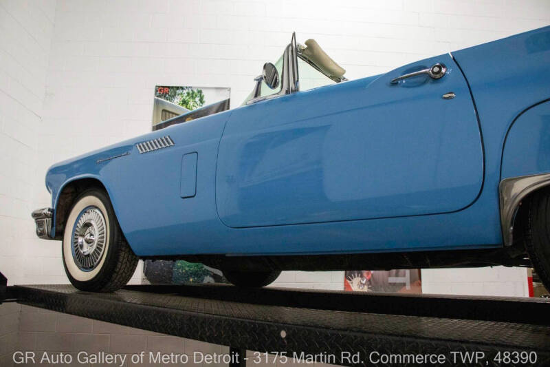 1957 Ford Thunderbird